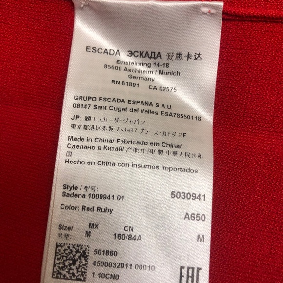 Beautiful Escada red sweater with subtle detail - Picture 5 of 5